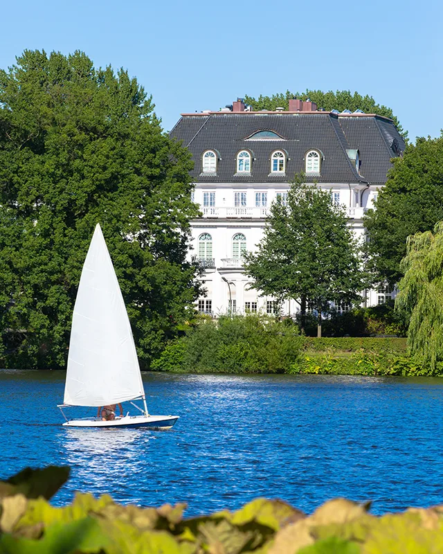 Ronny Bindhak. In Hamburg zu Hause.
